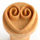 MKM Hearts & Curls 2.5cm wood stamp